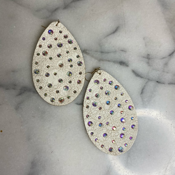 Leather Earrings - Picture 4 of 5